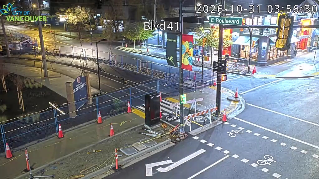 East Boulevard and W 41st Ave - North