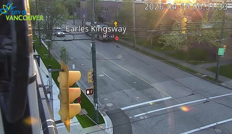 Earles St & Kingsway - N