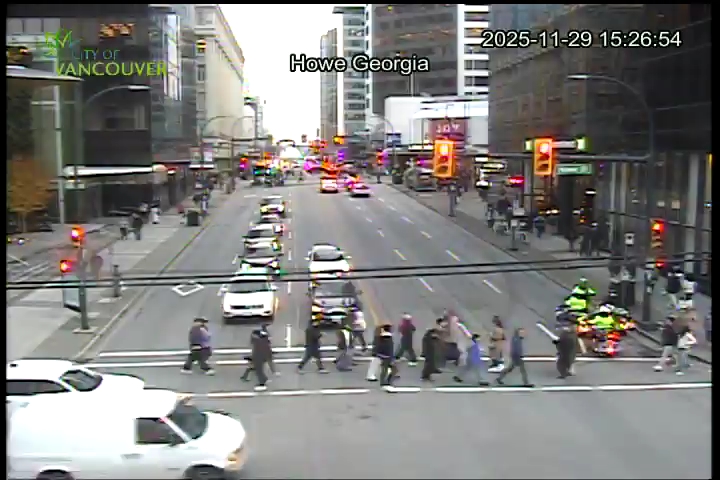 Howe St & E Georgia St - East