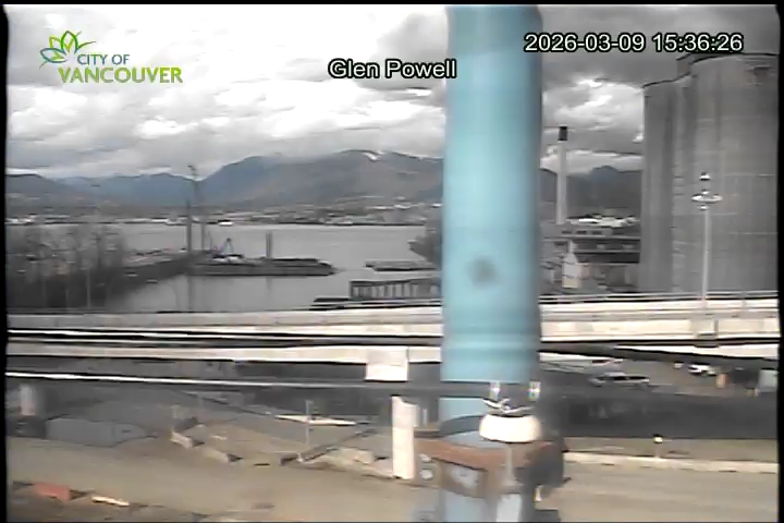 Glen Dr & Powell St - N