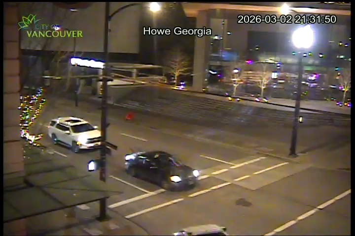 Howe St & E Georgia St - North