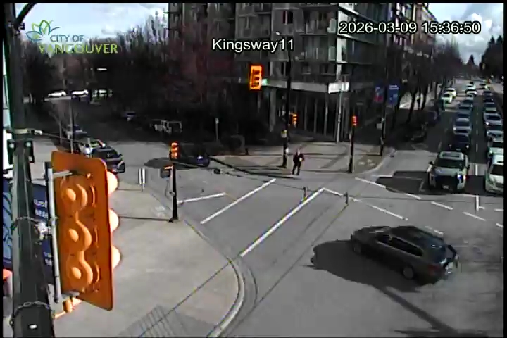 Kingsway & E 11th Ave - E