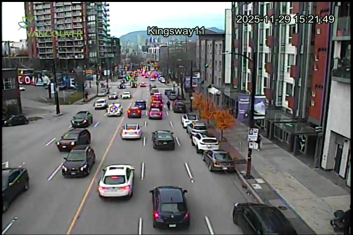 Kingsway & E 11th Ave - N