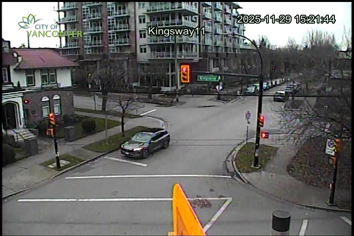 Kingsway & E 11th Ave - W