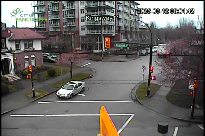 Kingsway & E 11th Ave - W