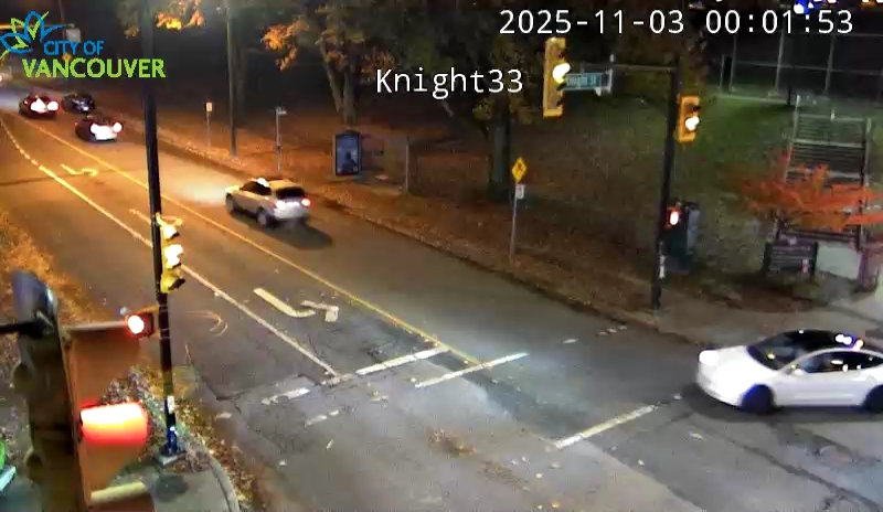 Knight St and E 33rd Ave - East