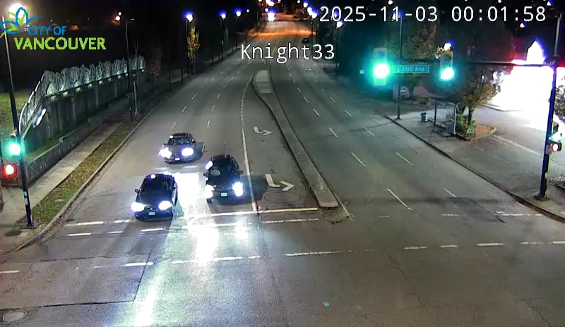 Knight St and E 33rd Ave - South