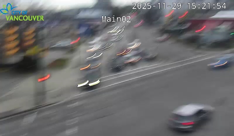 Main St & E 2nd Ave - E