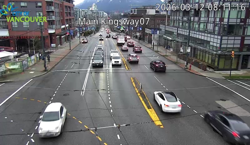 Main St & Kingsway - N