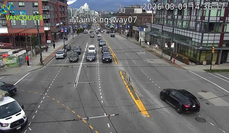 Main St & Kingsway - N