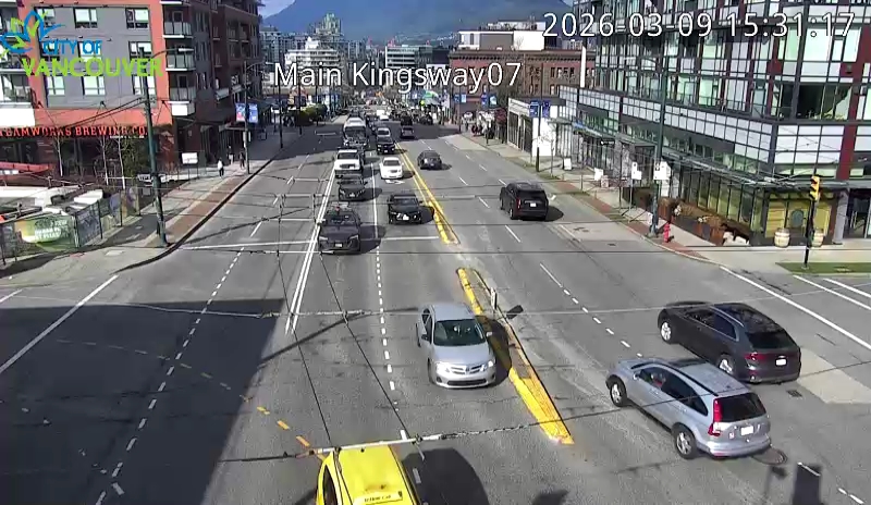 Main St & Kingsway - N