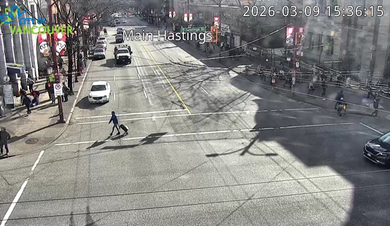 Main St & E Hastings St - South