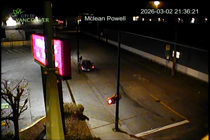 McLean Dr & Powell St - South