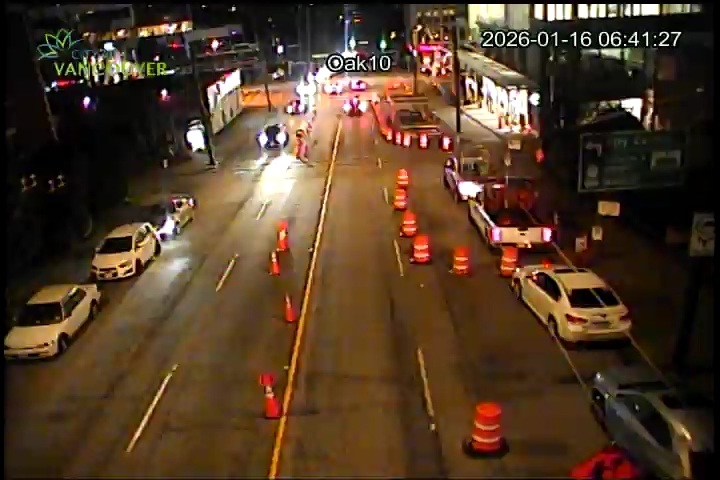 Oak St & W. 10th Ave - North