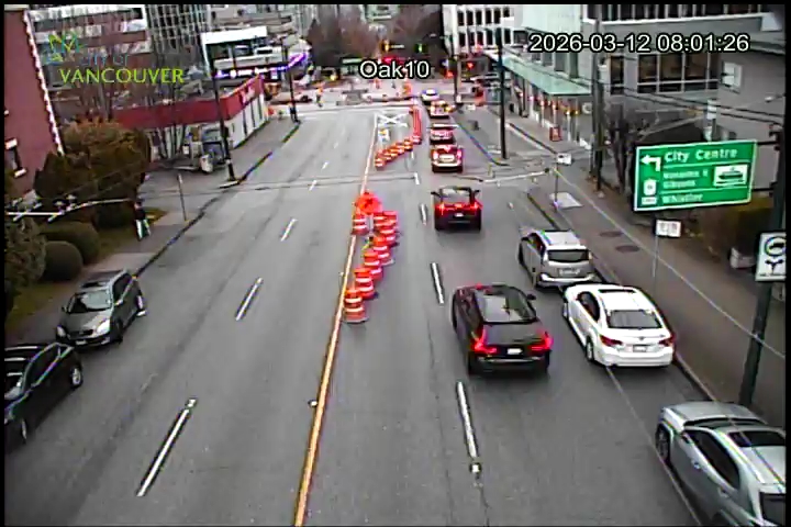 Oak St & W. 10th Ave - North