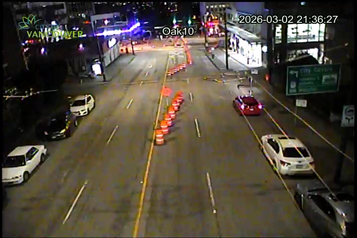 Oak St & W. 10th Ave - North