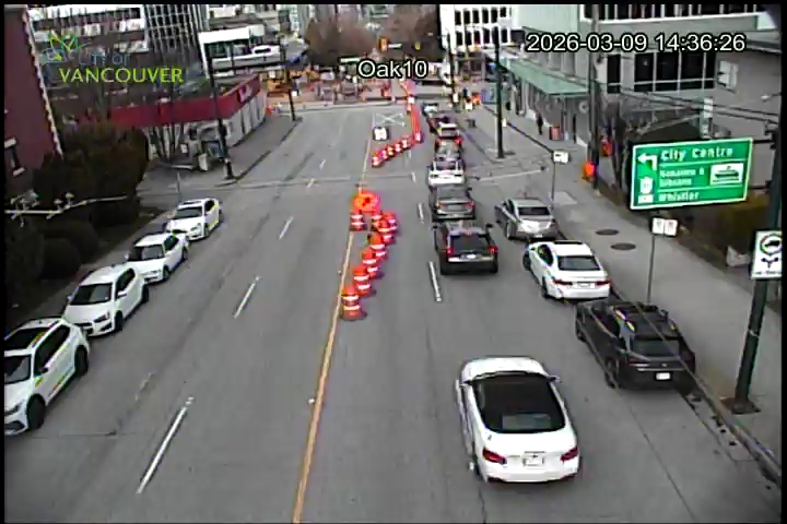 Oak St & W. 10th Ave - North