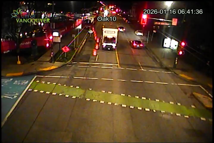 Oak St & W. 10th Ave - South