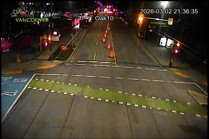 Oak St & W. 10th Ave - South