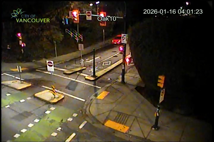 
Oak St & W. 10th Ave - West