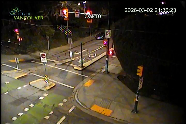 
Oak St & W. 10th Ave - West