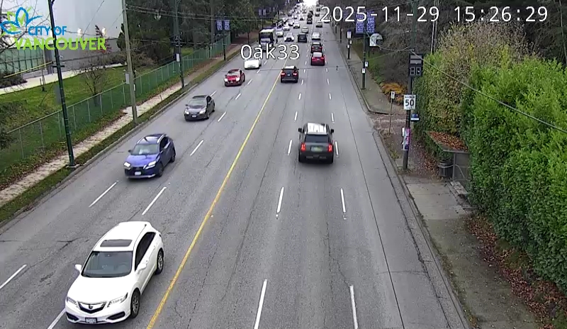 Oak St & W 33rd Ave - S