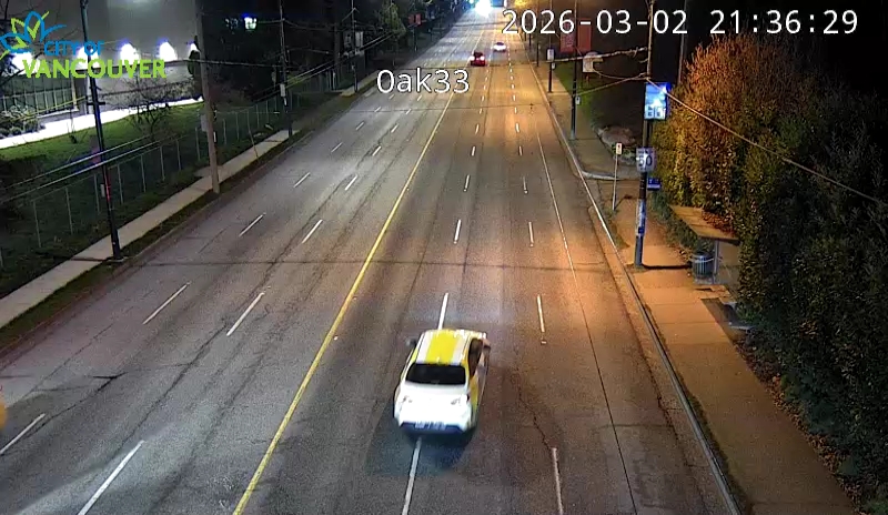 Oak St & W 33rd Ave - S