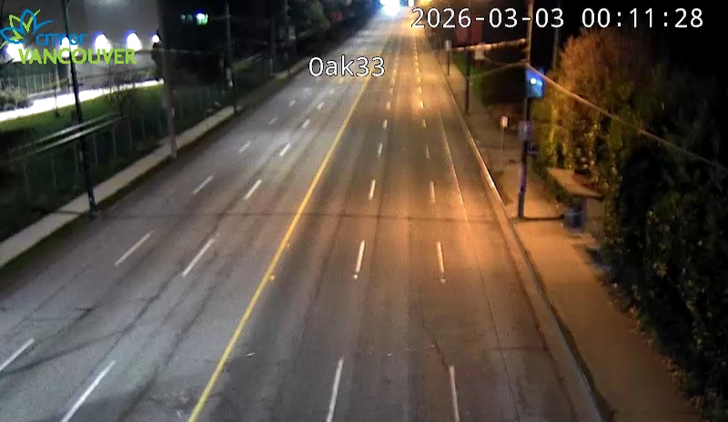 Oak St & W 33rd Ave - S