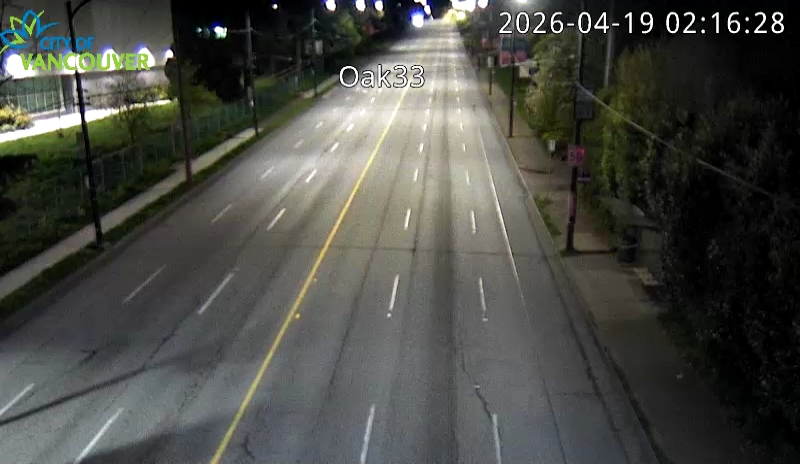 Oak St & W 33rd Ave - S