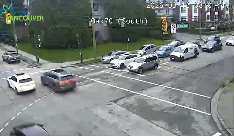 Oak St & W 70th Ave - E