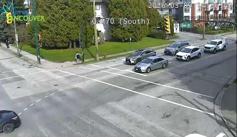 Oak St & W 70th Ave - E