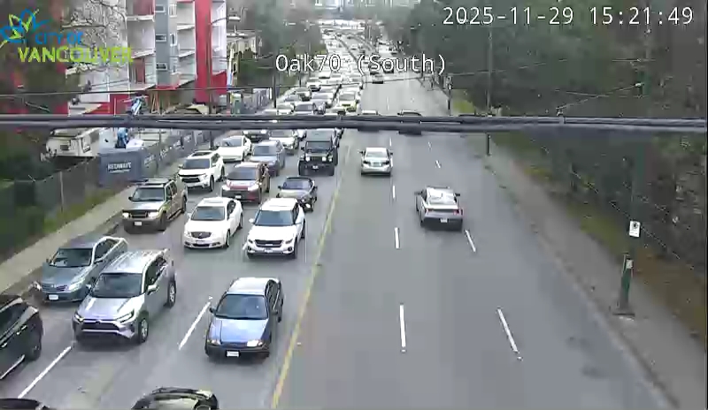 Oak St & W 70th Ave - S