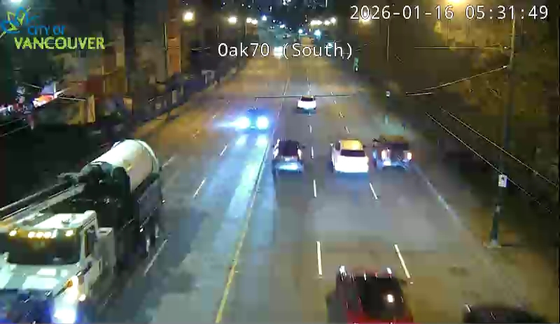 Oak St & W 70th Ave - S