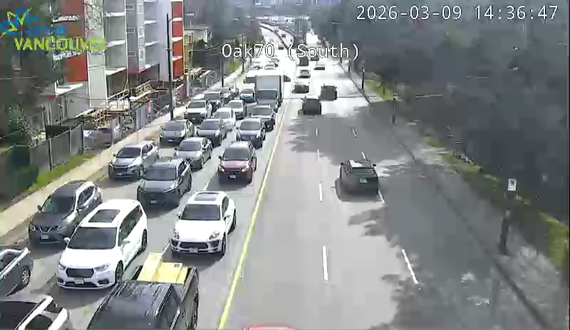 Oak St & W 70th Ave - S