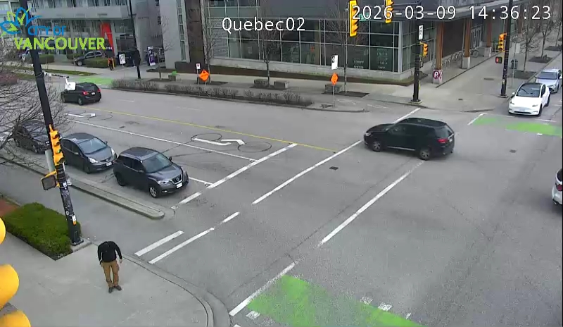 Quebec St & E 2nd Ave - N