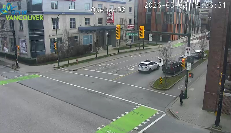 Quebec St & E 2nd Ave - S