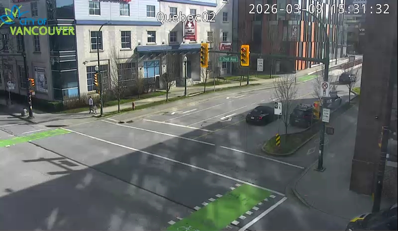 Quebec St & E 2nd Ave - S