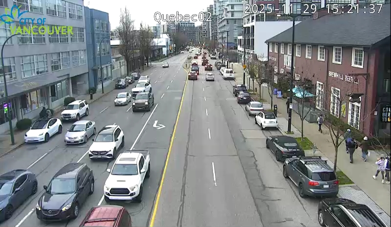 Quebec St & E 2nd Ave - W