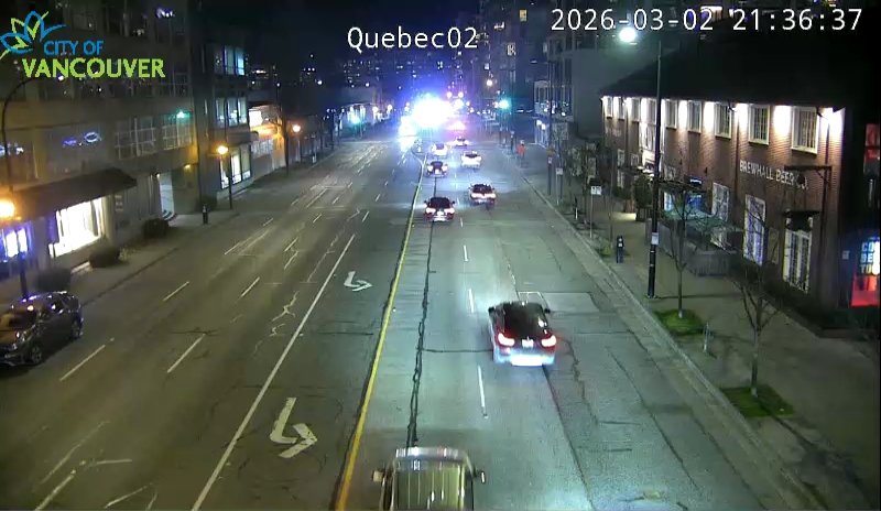 Quebec St & E 2nd Ave - W