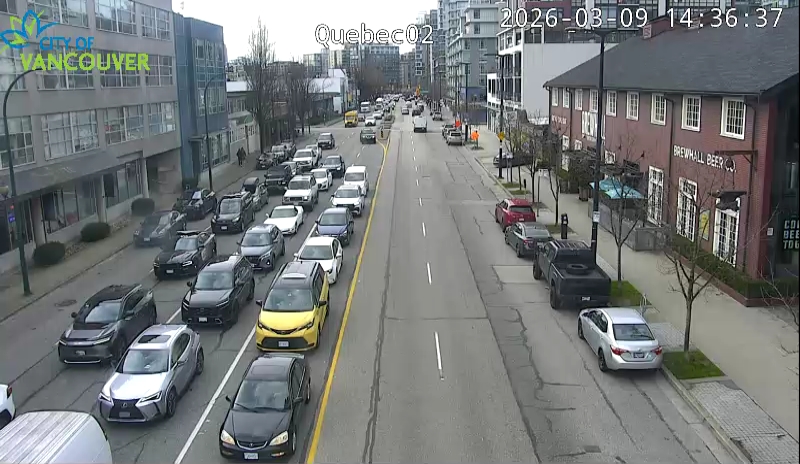 Quebec St & E 2nd Ave - W