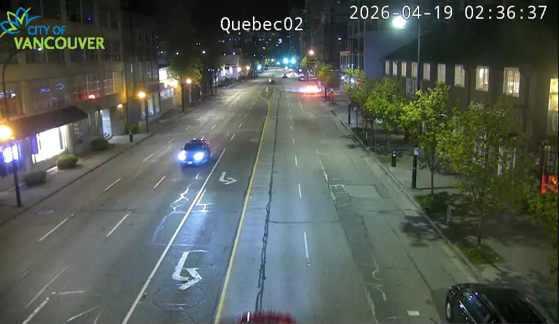 Quebec St & E 2nd Ave - W