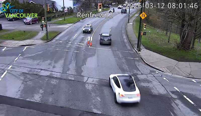 Renfrew St & E 22nd Ave - N